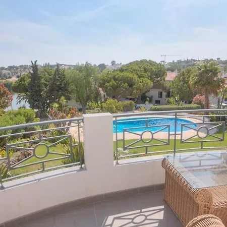 Sleeps 8 With Pool Air Con And Wifi * Quinta do Lago
